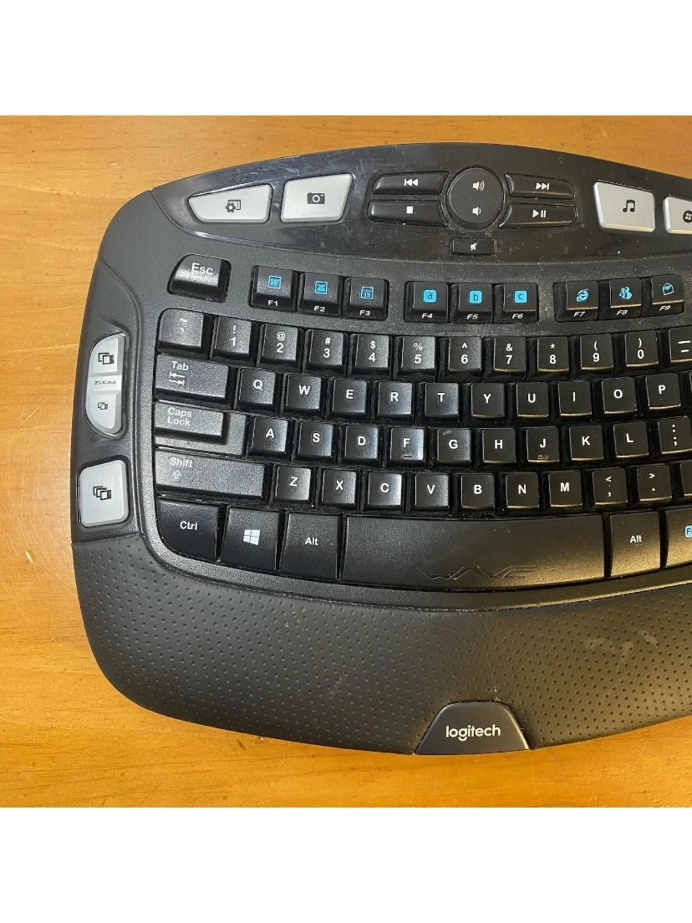 Logitech K350 Wave Wireless Keyboard Ergonomic Padded- No DONGLE/USB Connector